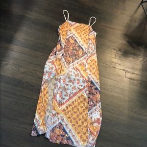 Sequin dress stretch